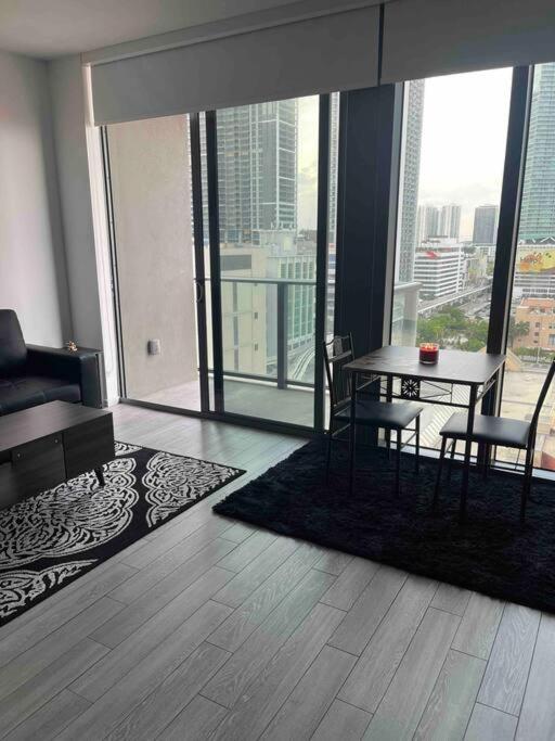 Apartament Vibrant Studio Downtown Miami Zewnętrze zdjęcie